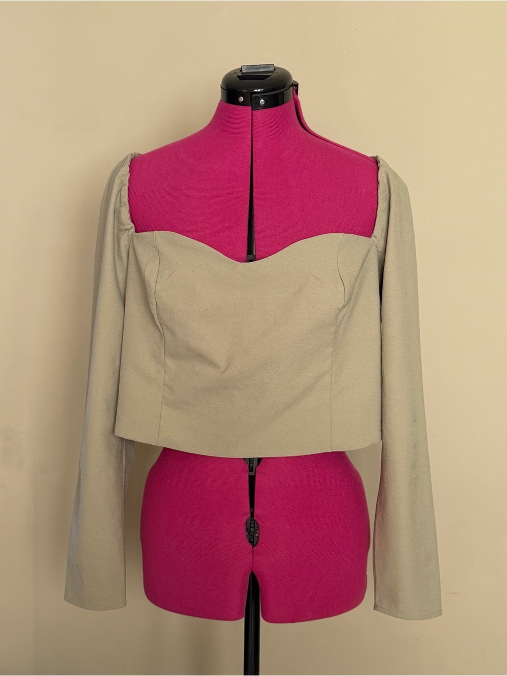 Abercrombie & Fitch Long Sleeve Cropped Top Sz L